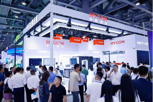 “双芯算力+开放生态”，2025中国移动合作伙伴大会海光展现国产算力硬实力